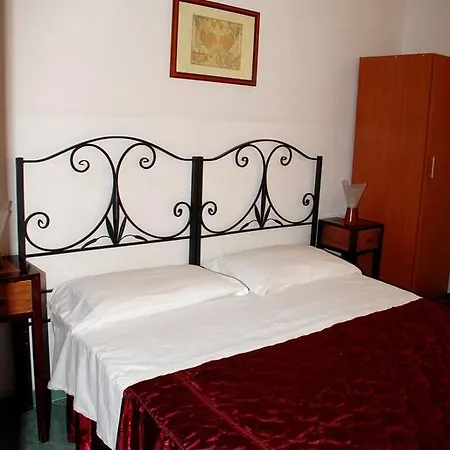 Domus ゲストハウス